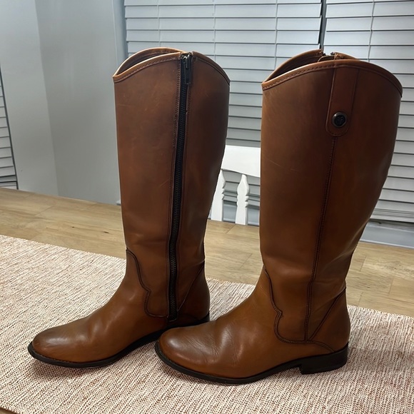 Marissa Frye Boots -  Size 7 - BARELY WORN - Picture 6 of 9